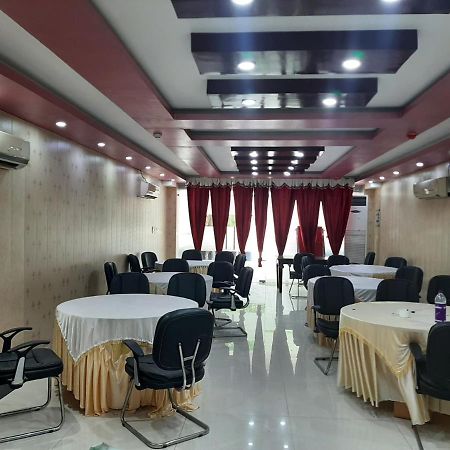 Hotel Platinum Plaza Rohtak Екстериор снимка