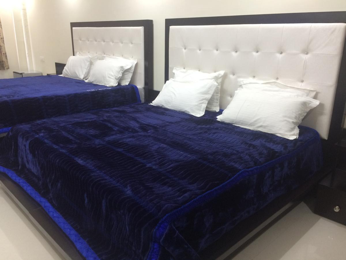 Hotel Platinum Plaza Rohtak Екстериор снимка