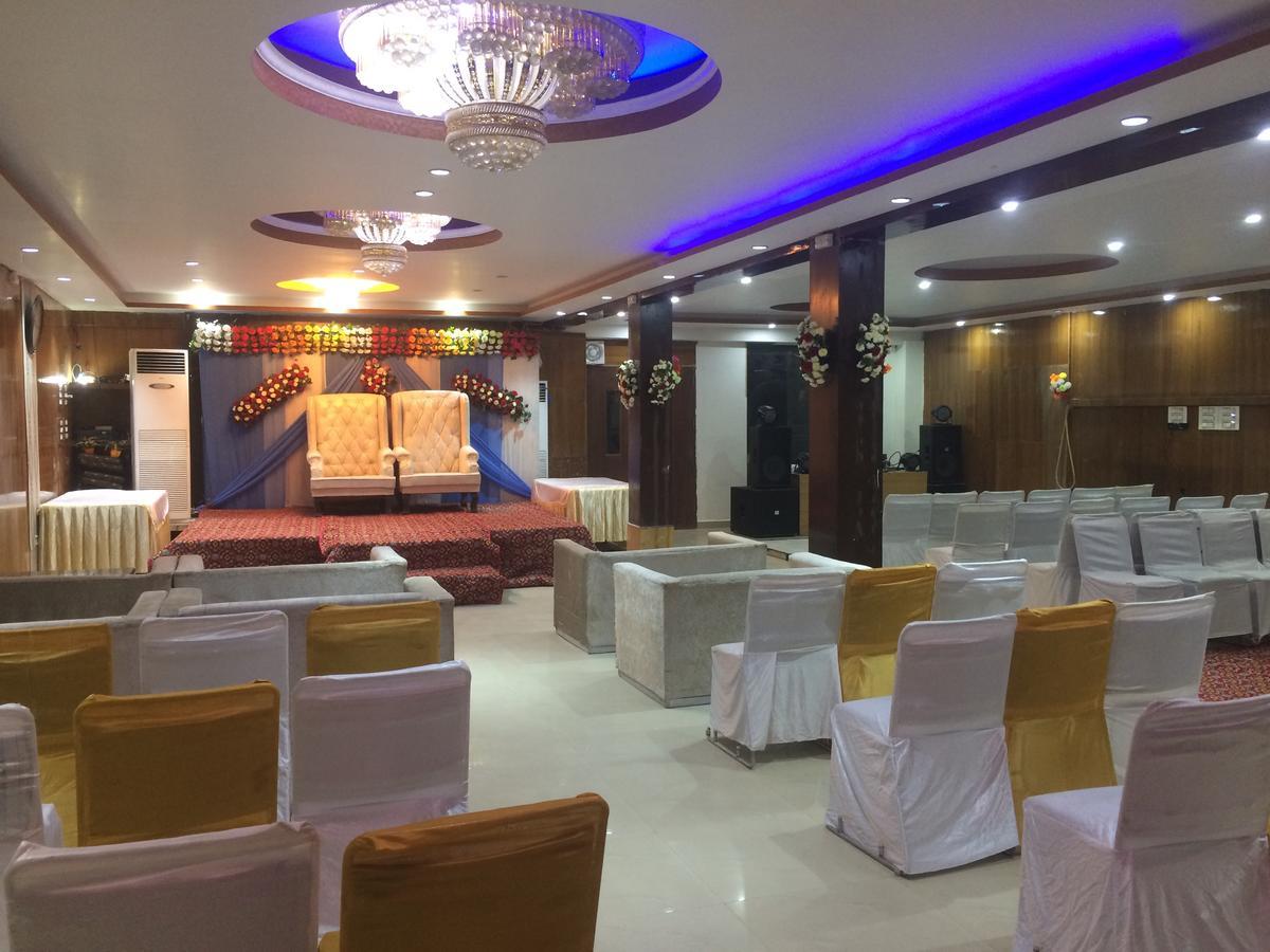 Hotel Platinum Plaza Rohtak Екстериор снимка