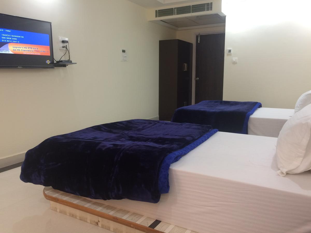 Hotel Platinum Plaza Rohtak Екстериор снимка