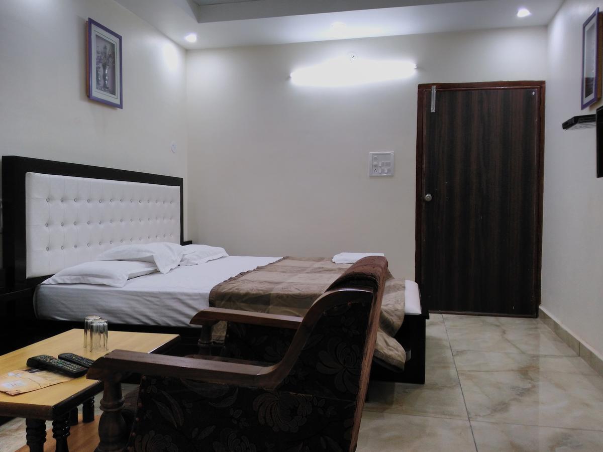 Hotel Platinum Plaza Rohtak Екстериор снимка